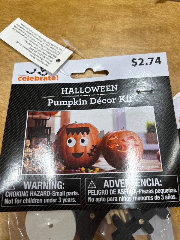 PUMPKIN CARVING KIT2