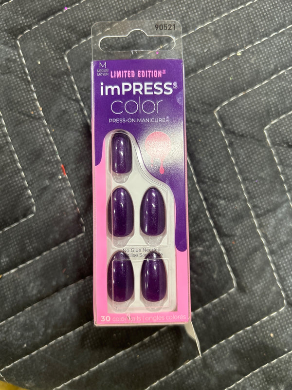 PRESS ON NAILS2